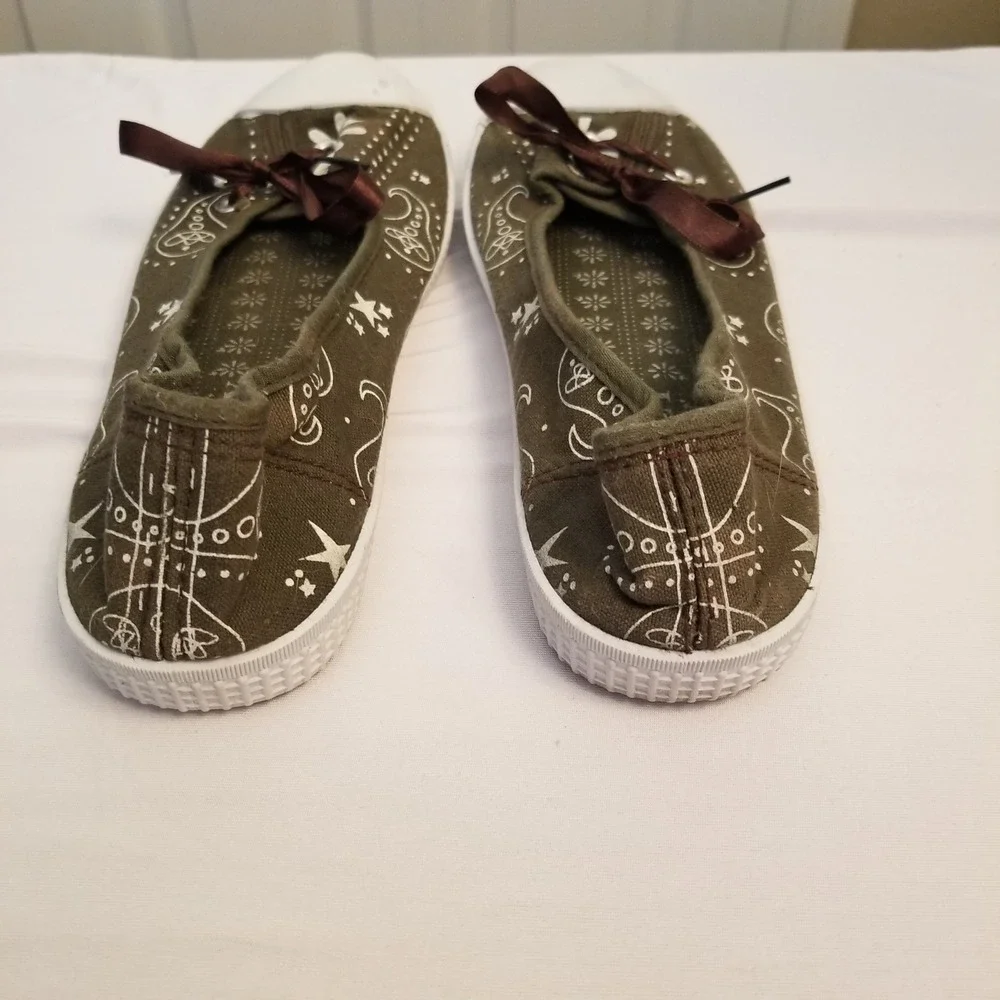 Melly Women Brown Canvas Paisley Floral Slip On Flats Ribbon Bow Size 8